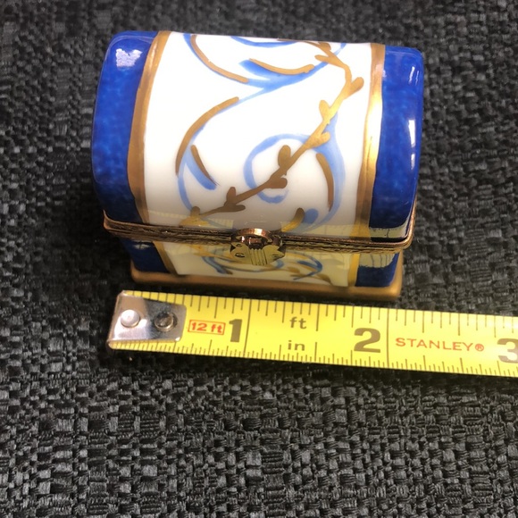 Limoges, Paint Main, Mini Three Bottle Perfume Box, - Picture 14 of 15